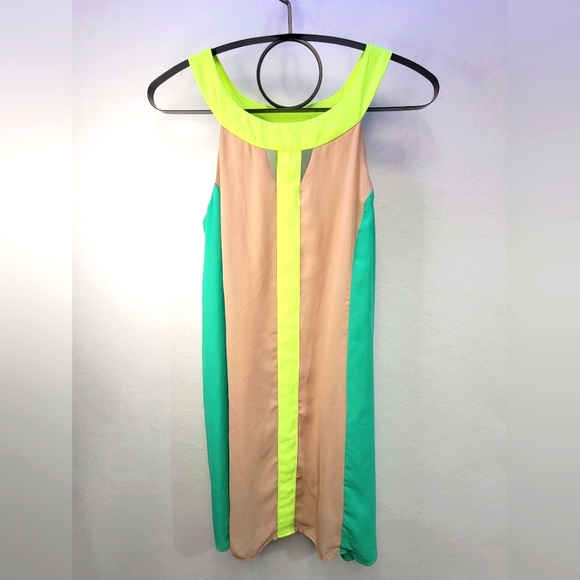 Judith March Dresses & Skirts - Judith March Neon Green and Beige Mini Dress